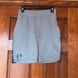 Under armour fitted shorts grey S